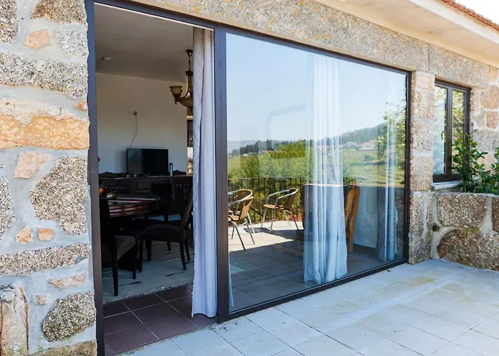 Villa Idyllic In Fornos + Pool! *